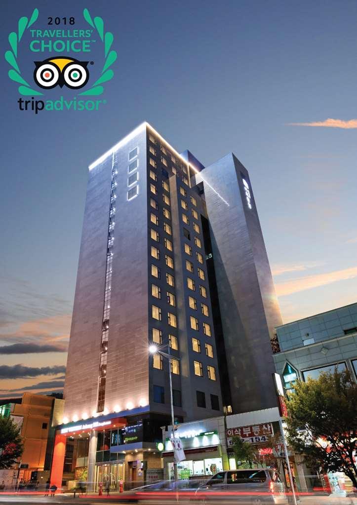 Arirang Hill Hotel Dongdaemun Сеул Екстер'єр фото