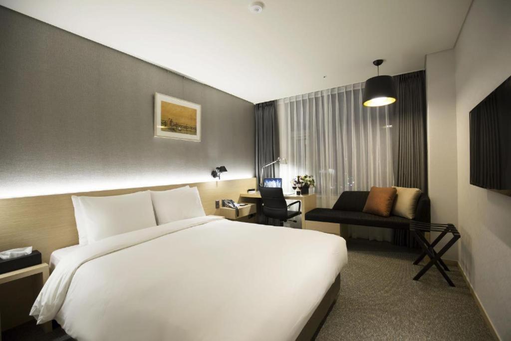 Arirang Hill Hotel Dongdaemun Сеул Екстер'єр фото